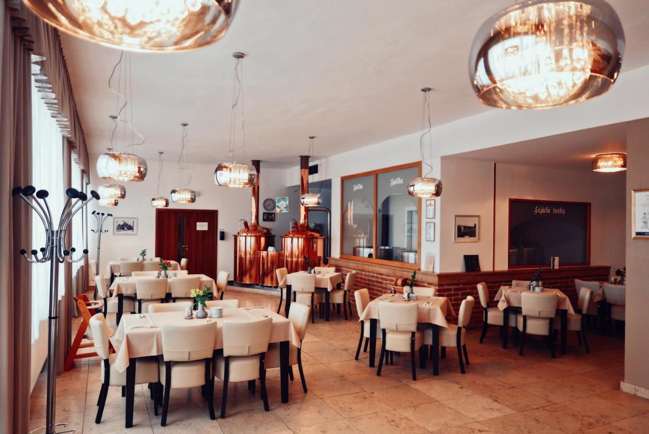 Mestsky Hotel Bobik ヴォラリ エクステリア 写真
